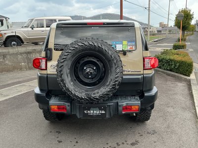 TOYOTA FJ CRUISER - 6