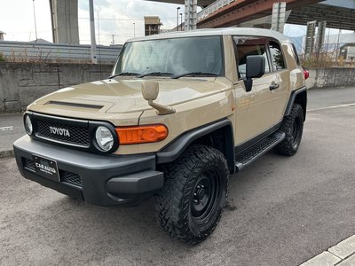 TOYOTA FJ CRUISER - 4