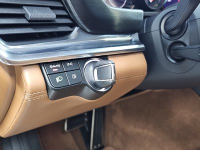 2023 Porsche PANAMERA — миниатюра 28