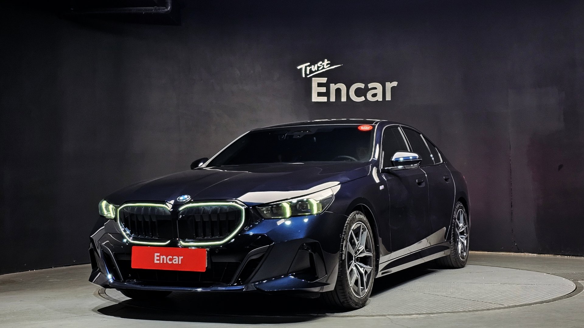 BMW 5 SERIES - View 1