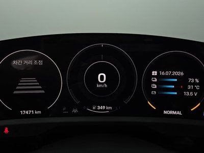 2023 Porsche TAYCAN thumbnail 11