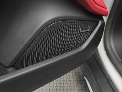 2023 Porsche TAYCAN thumbnail 30