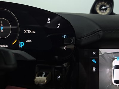 2023 Porsche TAYCAN thumbnail 31