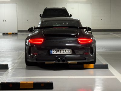 PORSCHE 911 - 3