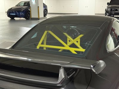 PORSCHE 911 - 8