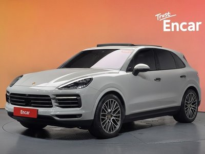 PORSCHE CAYENNE - 1