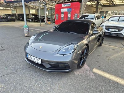 PORSCHE 718 BOXSTER