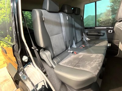 TOYOTA LAND CRUISER 70 - 9