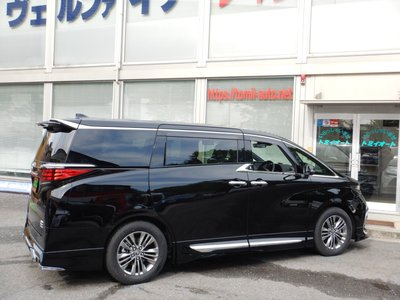TOYOTA ALPHARD - 4