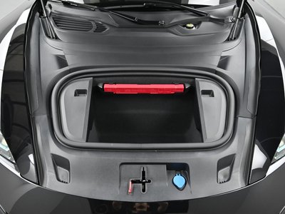 2025 Porsche TAYCAN photo 7