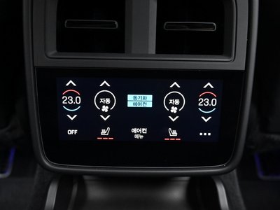 2025 Porsche TAYCAN thumbnail 16