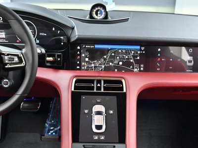 2025 Porsche TAYCAN thumbnail 14