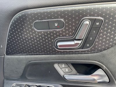 MERCEDES-BENZ EQA - 8