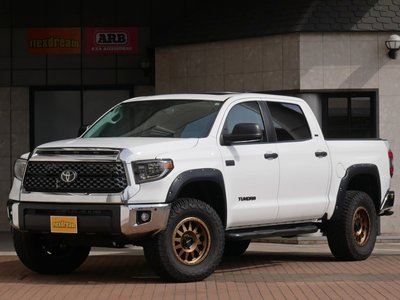 TOYOTA TUNDRA - 2