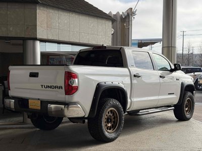 TOYOTA TUNDRA - 3