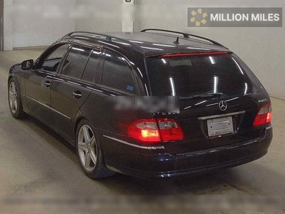 MERCEDES-BENZ E-CLASS - 2