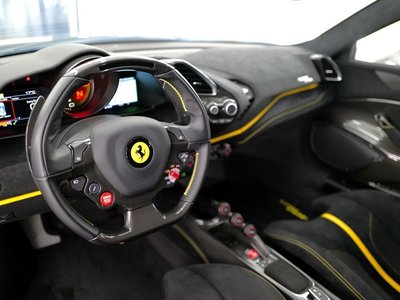 FERRARI 488 PISTA - 5