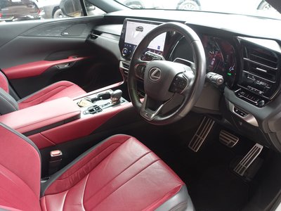 2023 Lexus RX thumbnail 36