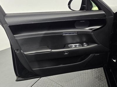 2023 Genesis G90 (RS4) thumbnail 14