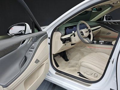 GENESIS G80 (RG3) - 10