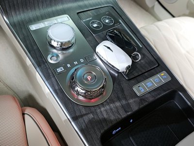 GENESIS G80 (RG3) - 9