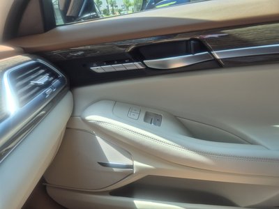 2021 Genesis G90 缩略图 19