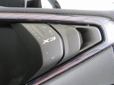 2025 BMW X3 — миниатюра 17