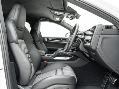 صورة مصغرة 19 لـ 2024 Porsche CAYENNE