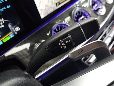 MERCEDES-BENZ E-CLASS - 9