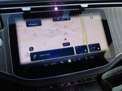 MERCEDES-BENZ E-CLASS - 8