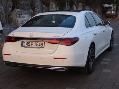 MERCEDES-BENZ E-CLASS - 2