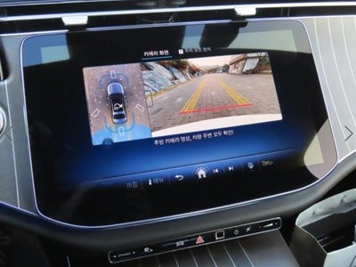 MERCEDES-BENZ E-CLASS - 9