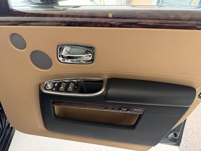ROLLS-ROYCE GHOST - 10