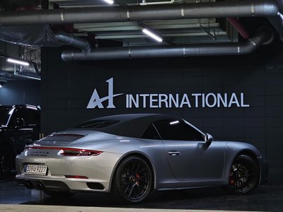 PORSCHE 911 - 7