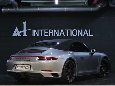 PORSCHE 911 - 6