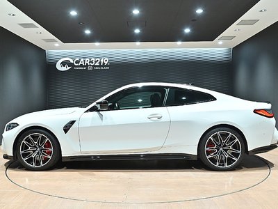 صورة مصغرة 11 لـ 2021 BMW M4 COUPE