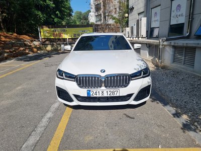 BMW 5 SERIES - 1