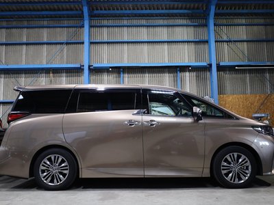 TOYOTA ALPHARD - 5