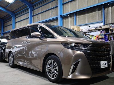 TOYOTA ALPHARD - 4