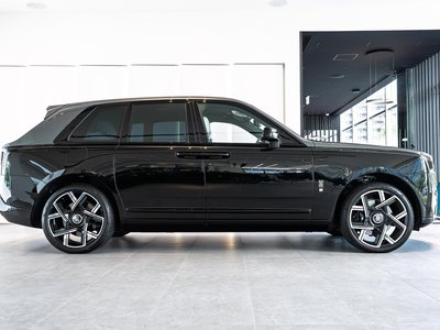 2025 ROLLS-ROYCE CULLINAN photo 6