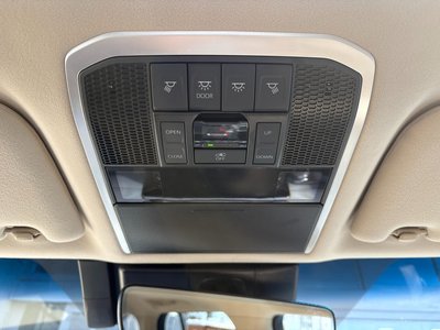TOYOTA LAND CRUISER 300 - 10