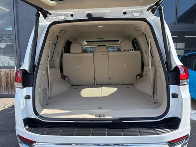 2023 Toyota LAND CRUISER 300 — миниатюра 16