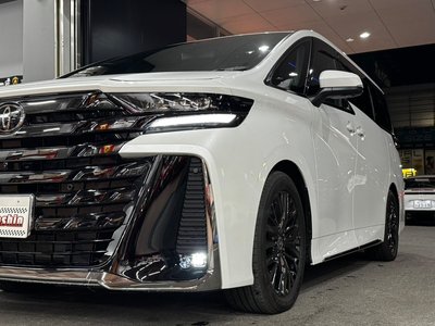 TOYOTA VELLFIRE - 3