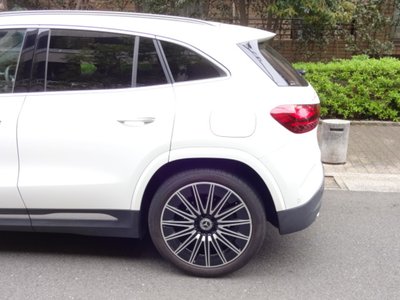 MERCEDES-BENZ GLA - 8