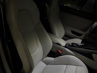 PORSCHE 911 - 4