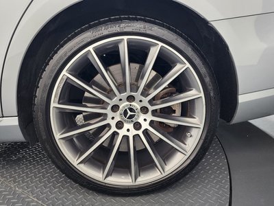 MERCEDES-BENZ E-CLASS - 8