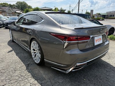 LEXUS LS - 8