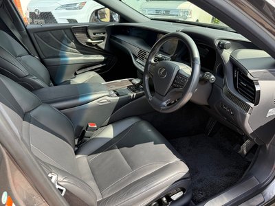 LEXUS LS - 2
