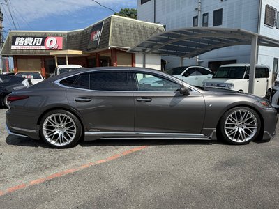 LEXUS LS - 10