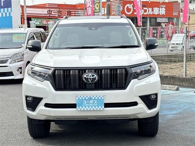 TOYOTA LAND CRUISER PRADO - 9